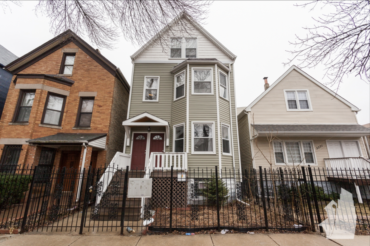 Foto principal - 3569 W Cortland St