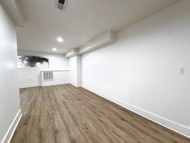 Foto del edificio - 3346 N Central Park Ave