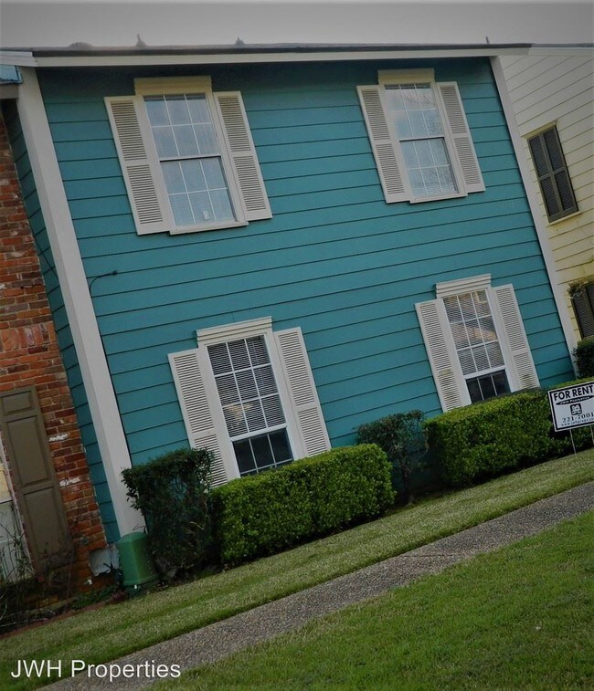 Building Photo - 3 br, 2.5 bath House - 10013 Saratoga Dr