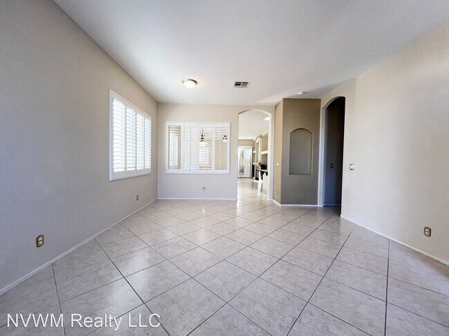 Building Photo - 3 br, 2 bath House - 405 Madison Taylor Pl