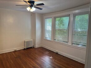 Building Photo - 5710 Beacon St