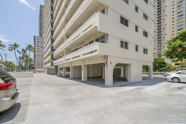 Foto del edificio - 2085 Ala Wai Blvd