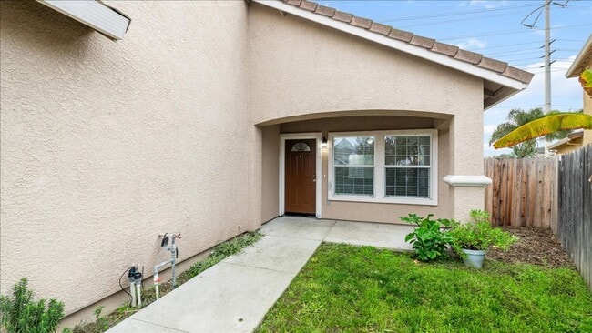 Photo - Fully renovated 5 bedroom 3 bathroom home