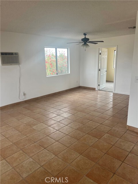 Foto del edificio - 58573 Sunflower Dr