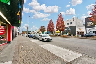 Building Photo - 5420 S Tacoma Way