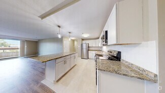 Building Photo - 1141 Beacon St