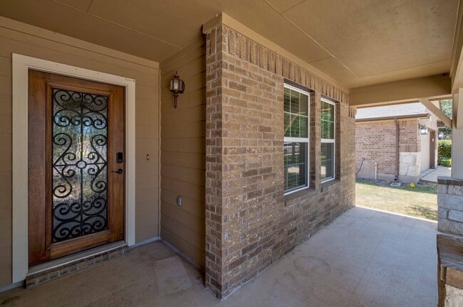 Building Photo - 180 Mystic Hollow