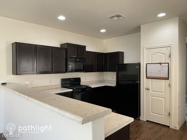 Building Photo - 3 br, 2 bath House - 19506 N Rose Court UNIT