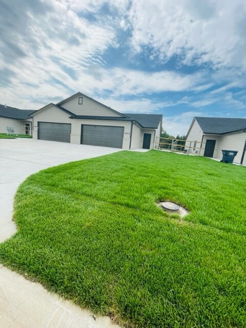 Foto principal - 12014 W Shadow Lakes St