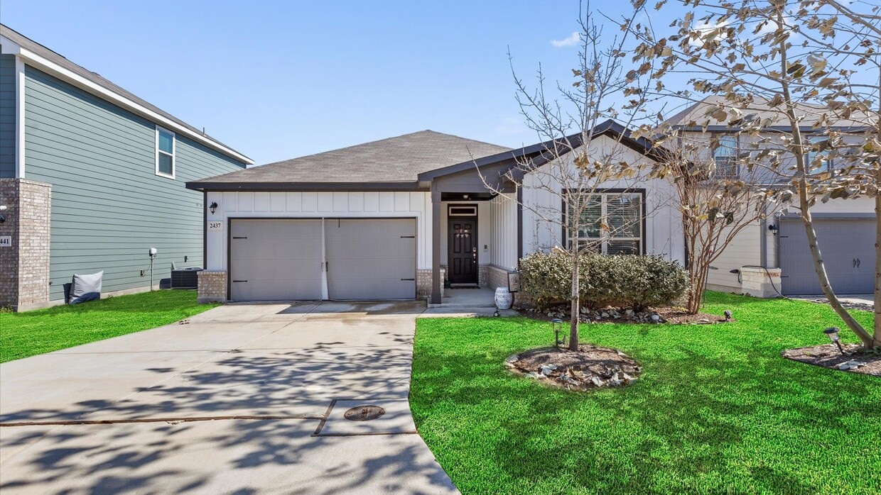 Foto principal - 2437 Hiddenbrooke Trace