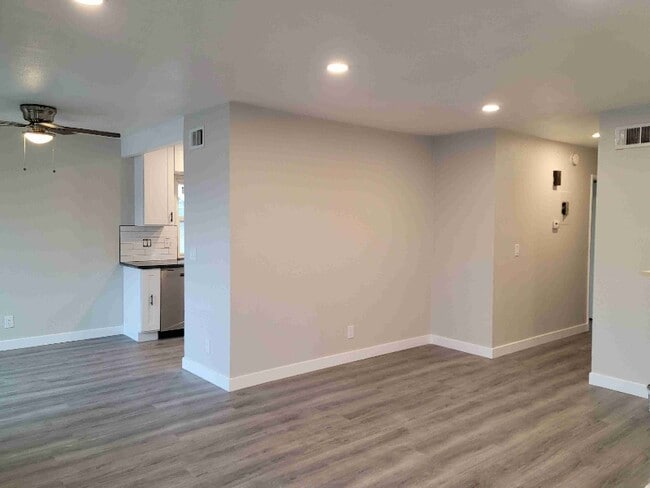Building Photo - 24532 Bendricon Ln