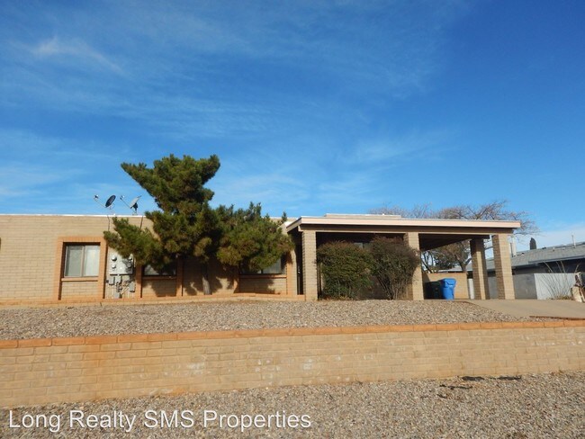 Building Photo - 500 AZ-90