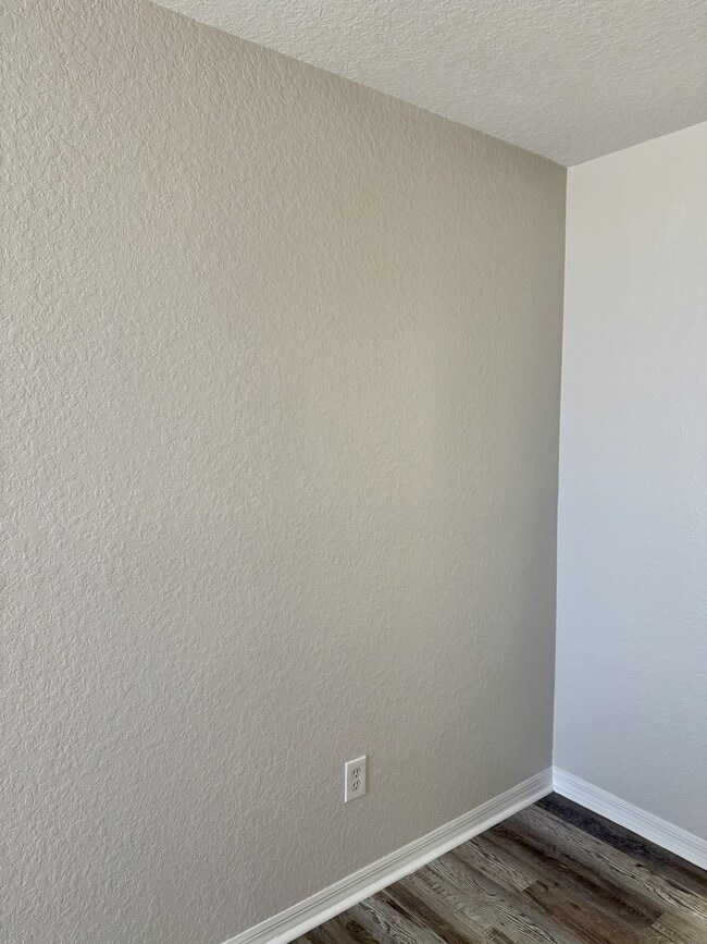 Building Photo - 7511 Seurat St