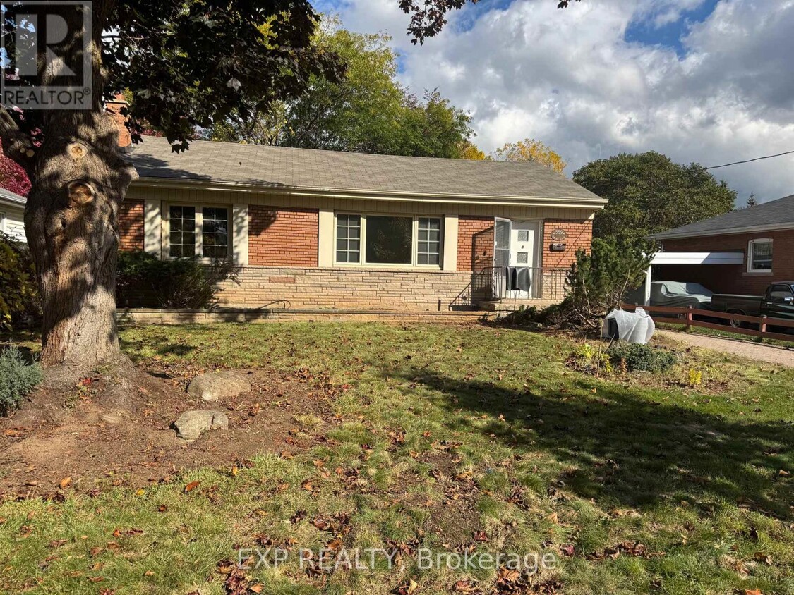 Photo principale - 559 Drury Ln