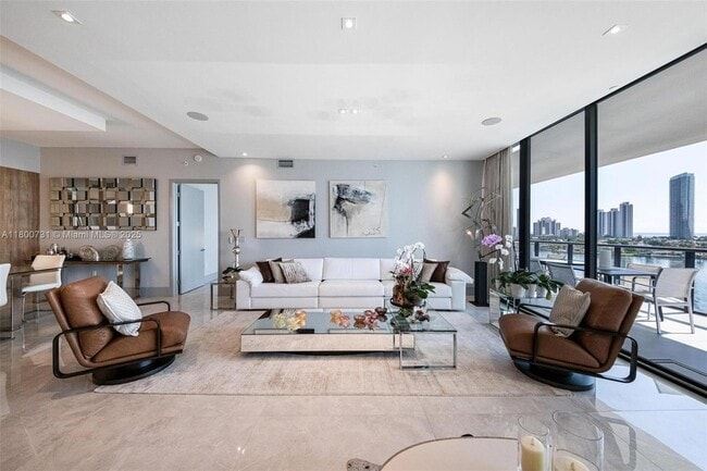 Foto del edificio - 5500 Island Estates Dr