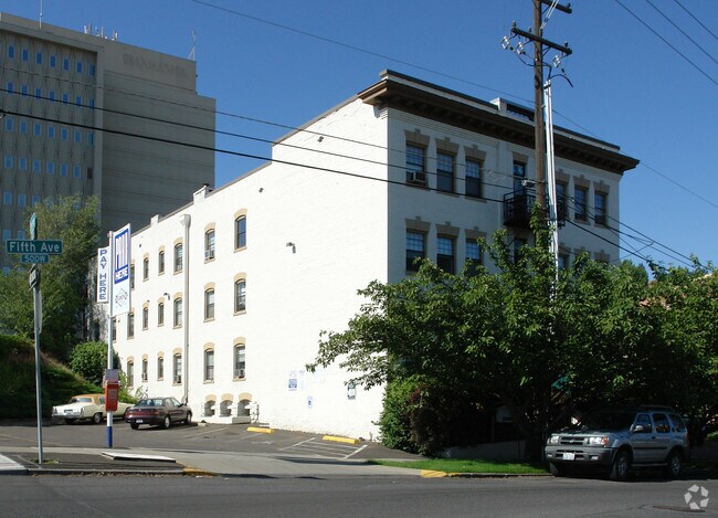 Spokane Apartments Under 800