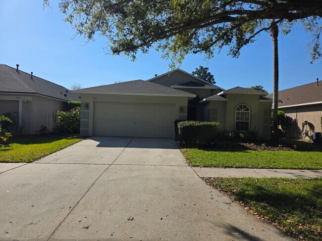 Foto del edificio - 730 Straw Lake Dr