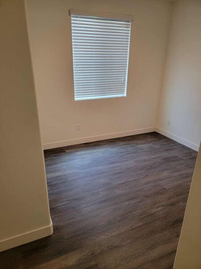 Foto del edificio - Georgous 4-bedroom, 3-bath detached condo ...