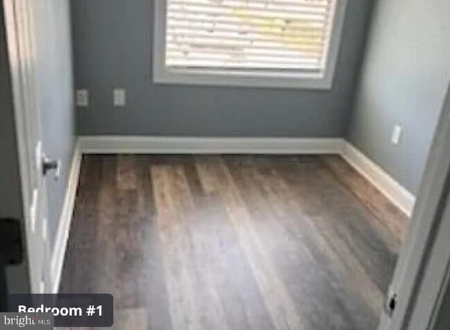 Building Photo - 5230 Breezy Point Rd