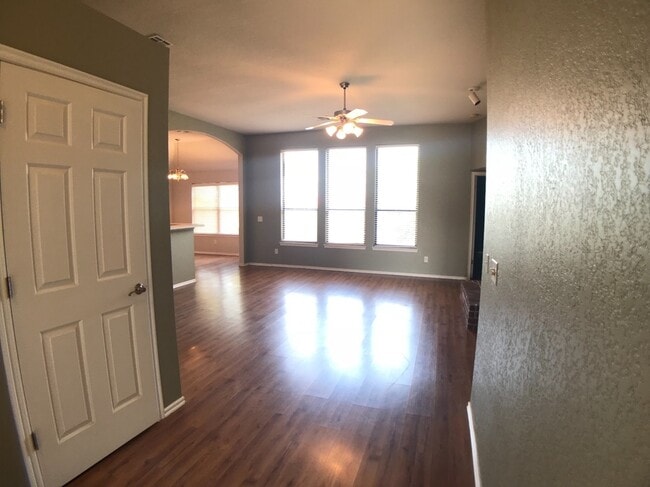Foto del edificio - 16224 Panther Way