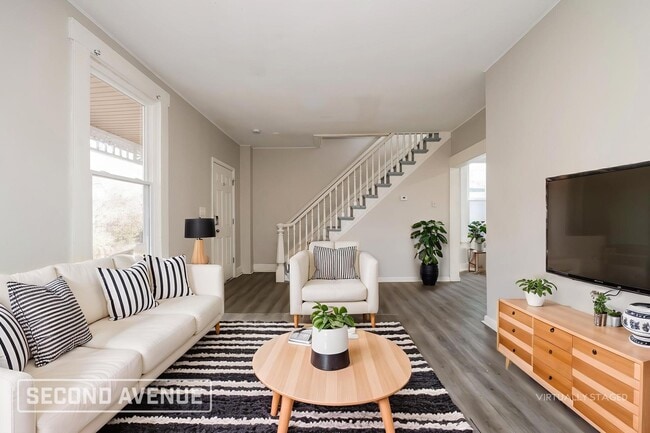 Foto del edificio - 4833 Greenwood Terrace