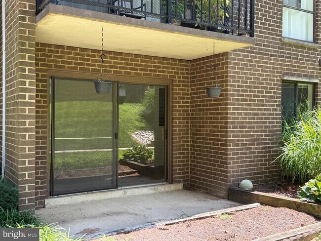 Building Photo - 17822 Buehler Rd
