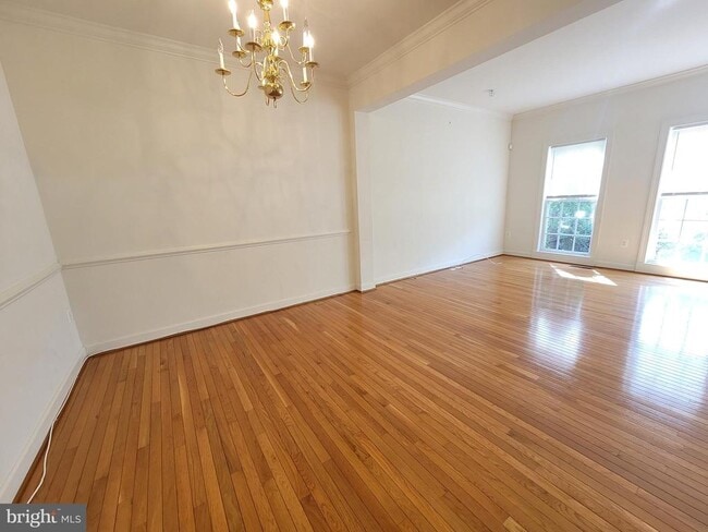 Foto del edificio - 1509 Rutland Way