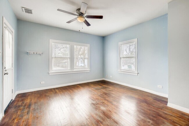 Photo - Charming!! House