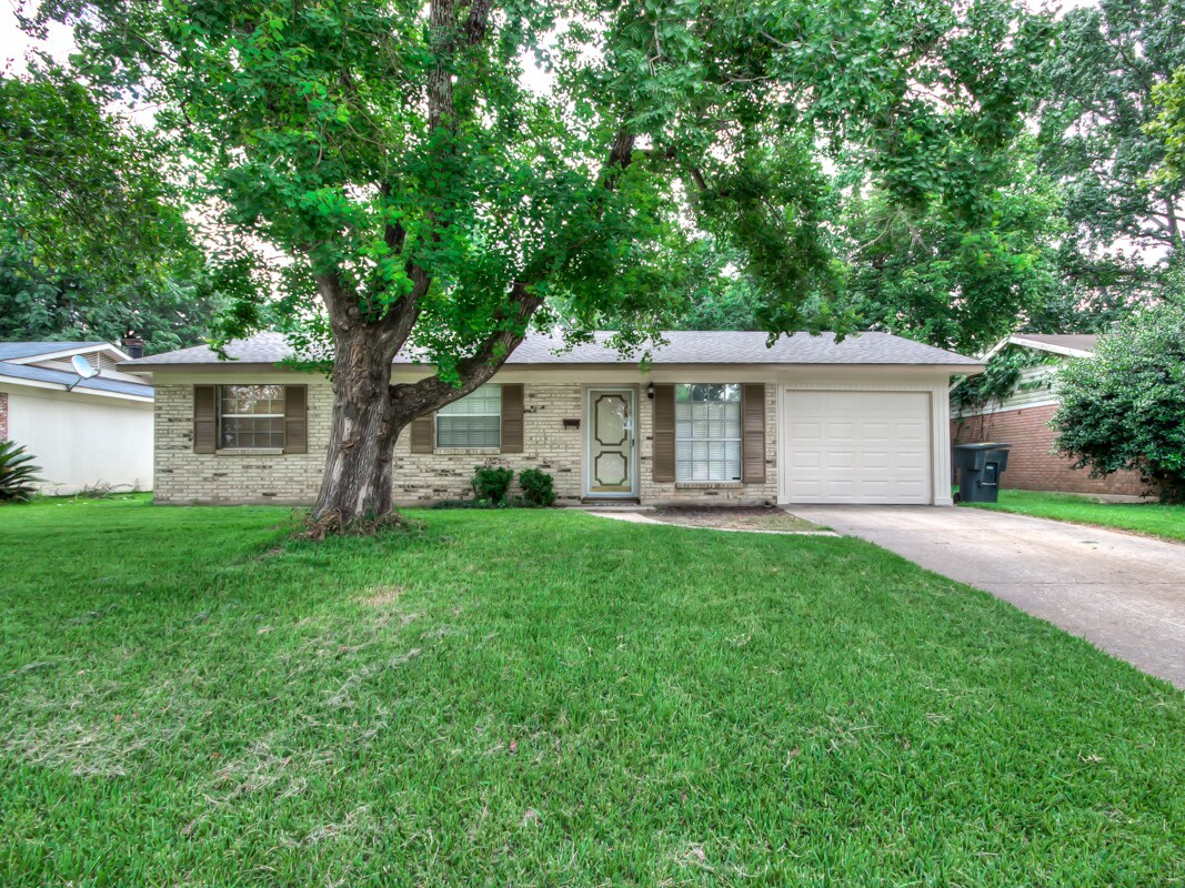 Foto principal - 1628 Bellaire Blvd