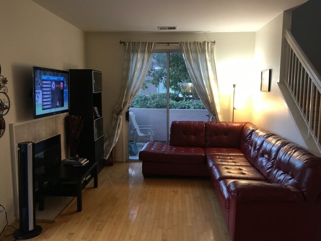 Family Room - 3877 Jasmine Cir