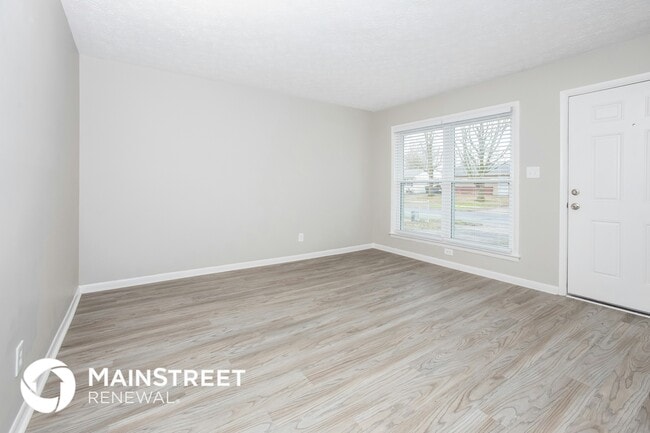 Building Photo - 1638 Clyde Pl