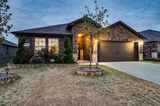 Building Photo - 1829 Strongbark Dr