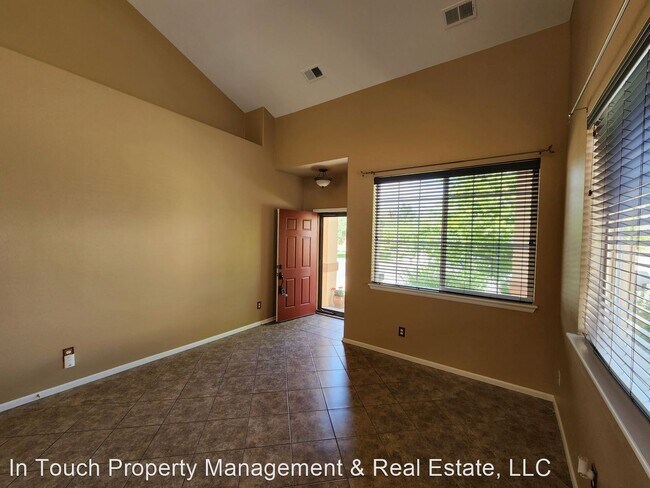 Foto del edificio - 2 br, 2.5 bath House - 5452 Suffolk Circle