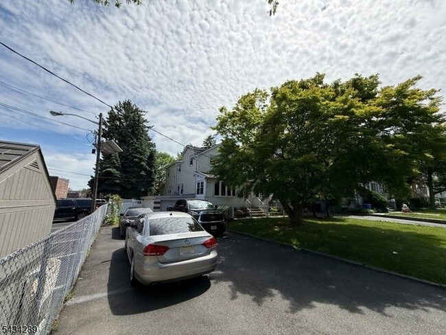 Photo - 112 Stiles St Apartment