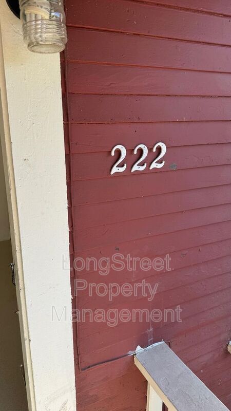 Building Photo - 222 NW 21st