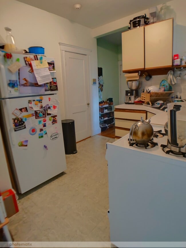 Building Photo - 318 Summit Ave