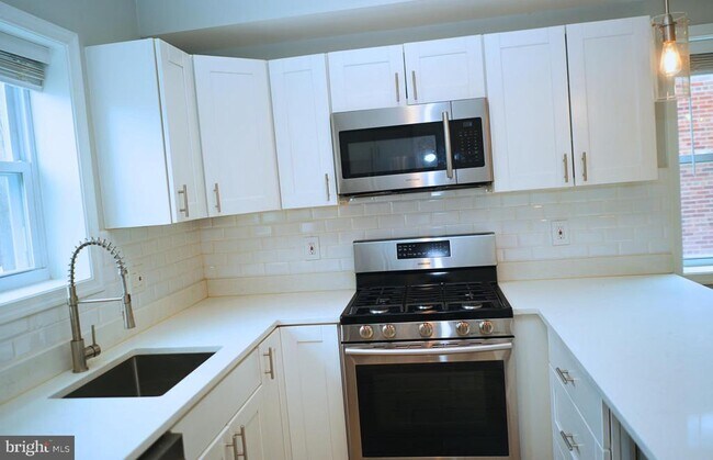 Foto del edificio - 1712 Fort Davis St SE