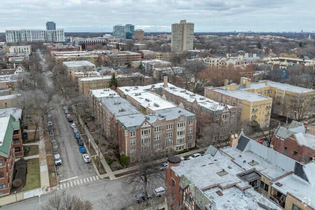 Foto aérea - 336-344 S Maple Ave