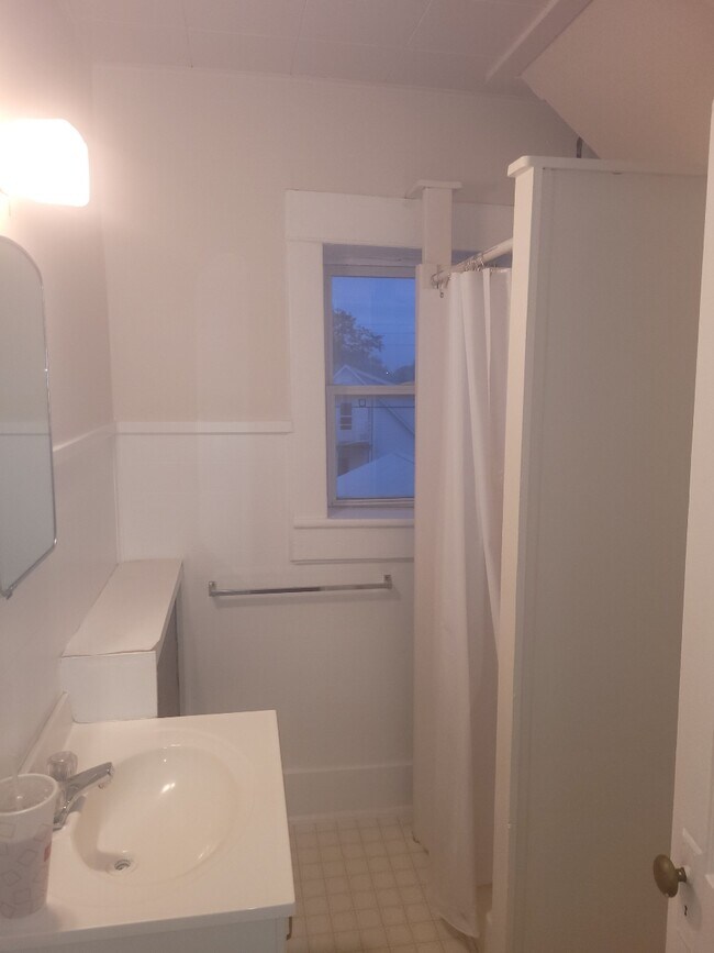 Foto del edificio - 504 S Franklin St