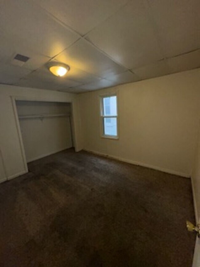 Building Photo - 2513 West Illinois Street, Evansville, Ind...