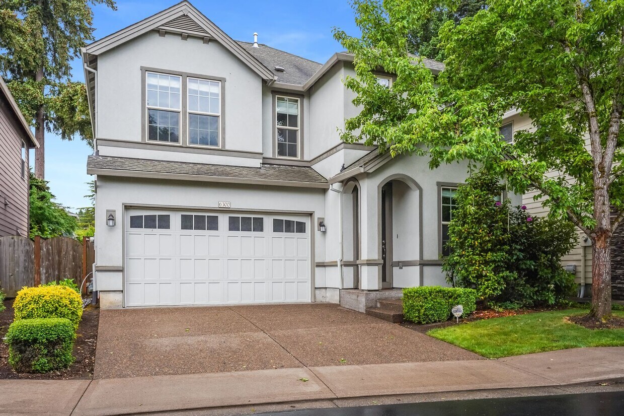 Foto principal - Beautiful 3 bed, 2.5 bath rental home in O...