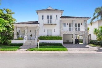 Building Photo - 689 Glenridge Rd