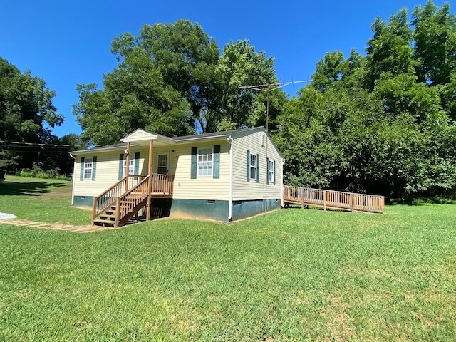 Foto del edificio - 284 Tiny Rd