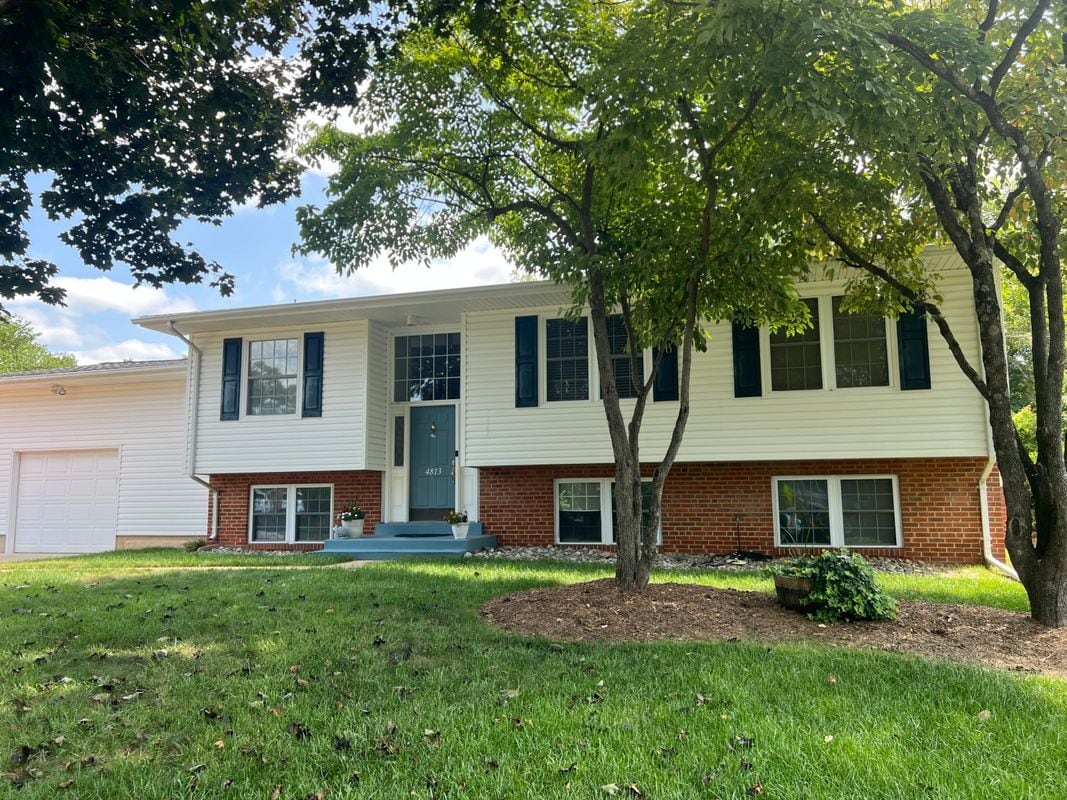 Foto principal - 4813 Twinbrook Rd