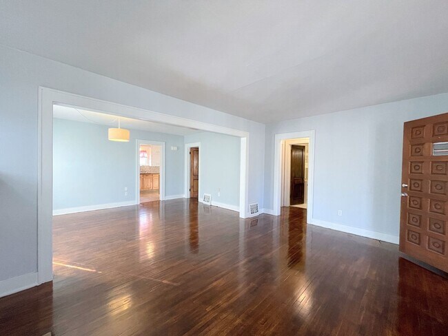 Foto del edificio - Updated 2 bedroom home