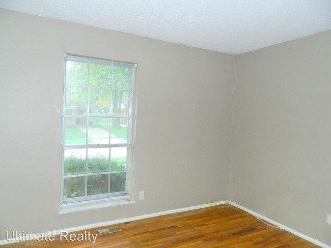 Building Photo - 3 br, 3 bath House - 2540 Courtyard Place