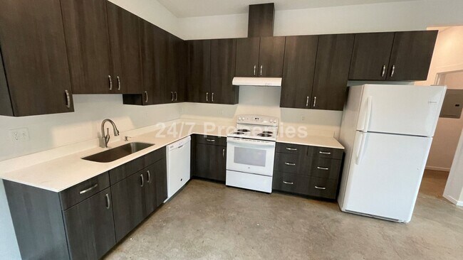 Foto del edificio - Modern 2 BD | 1 BA Duplex - SE PDX
