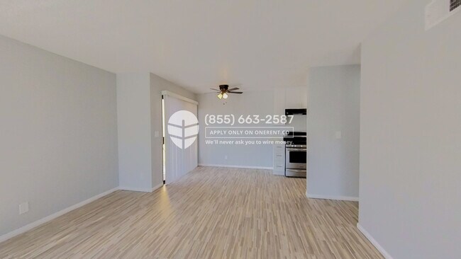 Foto del edificio - 4973 Imperial Ave