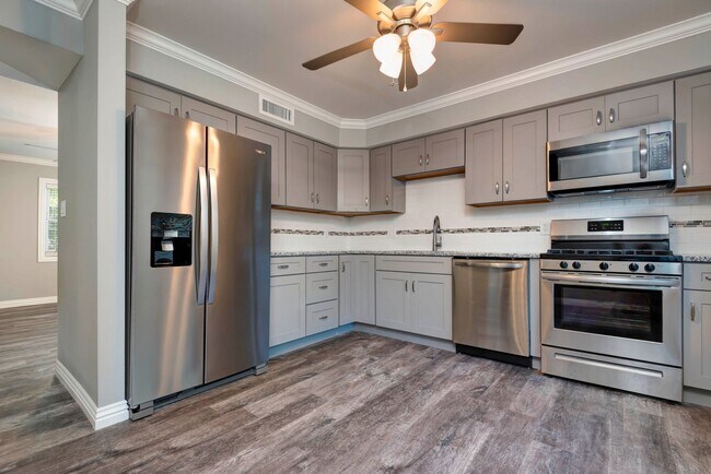 Foto del interior - Forest Park Townhomes