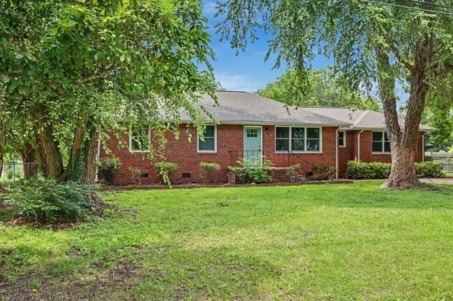 Photo - 1221 Burlington Rd House